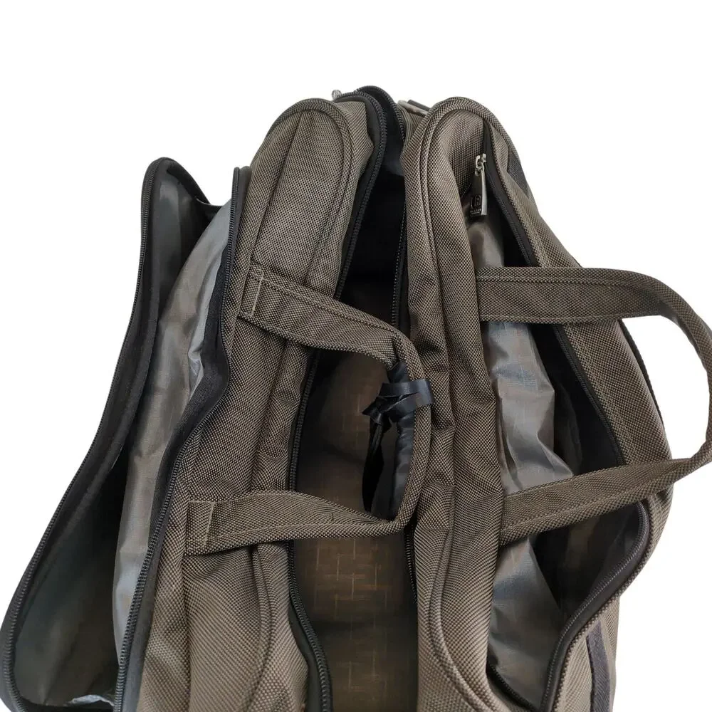 Kenneth Cole Reaction Brown Travel Luggage Duffle Bag Carry-On 19x11x10